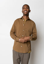 Load image into Gallery viewer, Clean Cut Copenhagen Formal Stretch Shirt Brown
